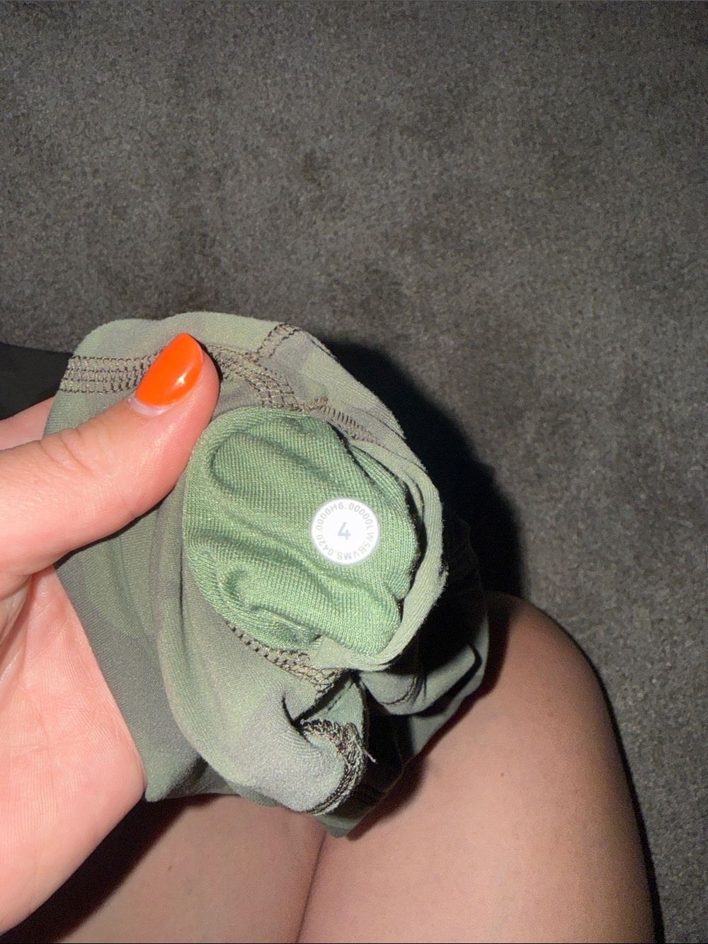 Lululemon Leggings Camo - Picture 4 of 4